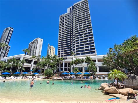 jw marriott gold coast website.